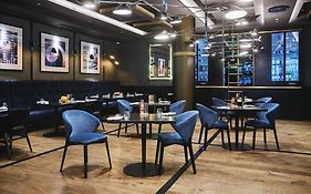 فندق راديسون بلو سينترام